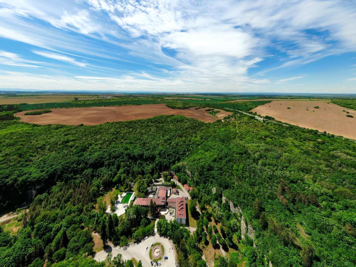 Park Hotel Kaylaka Plewen Zewnętrze zdjęcie